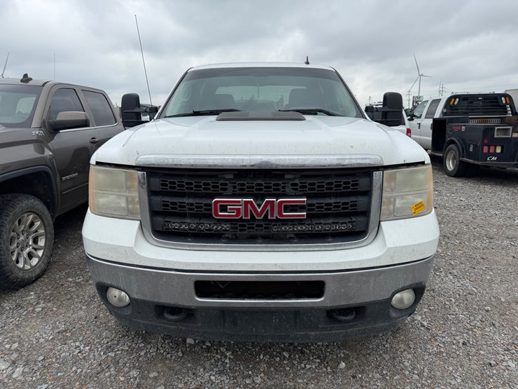 2015-gmc-2500hd-image-2