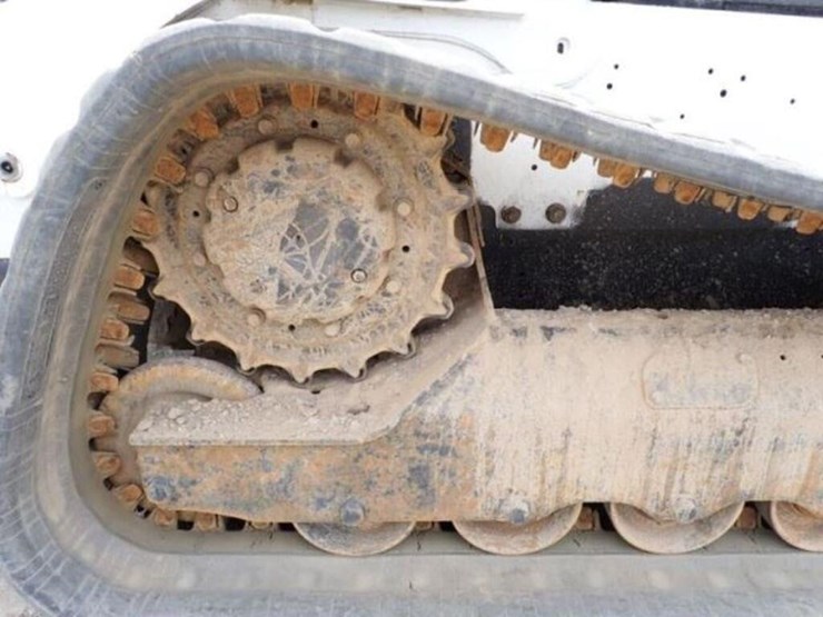 2021-bobcat-t770-image-36