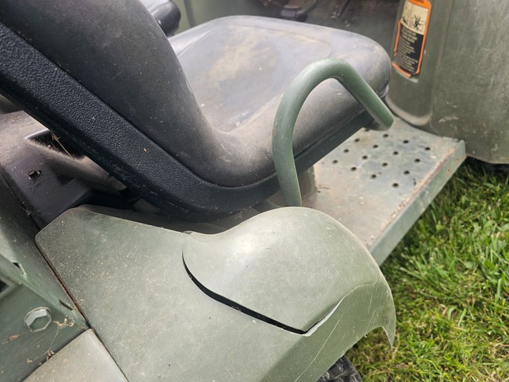 john-deere-gator-image-38