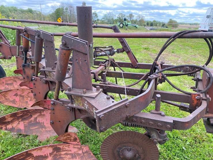 mm-4-bottom-16"-plow-image-10