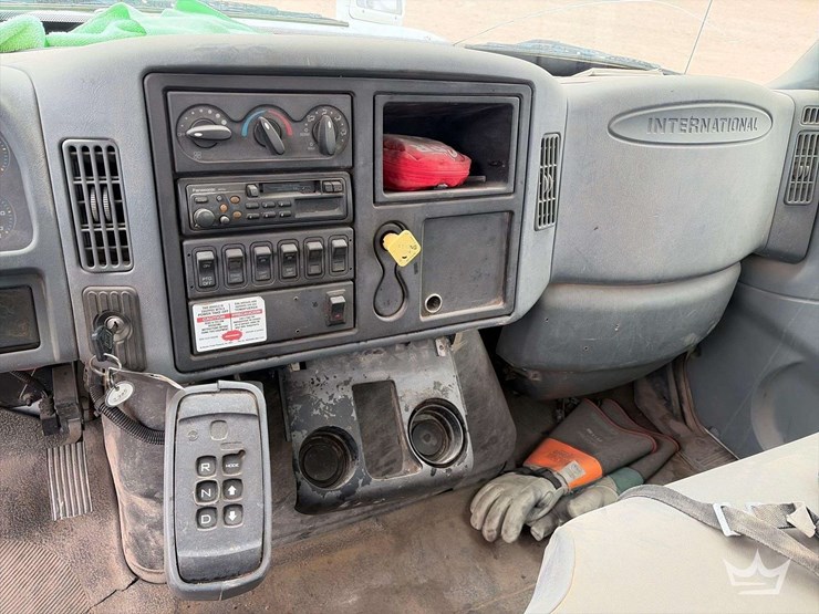 international-durastar-4300-image-35