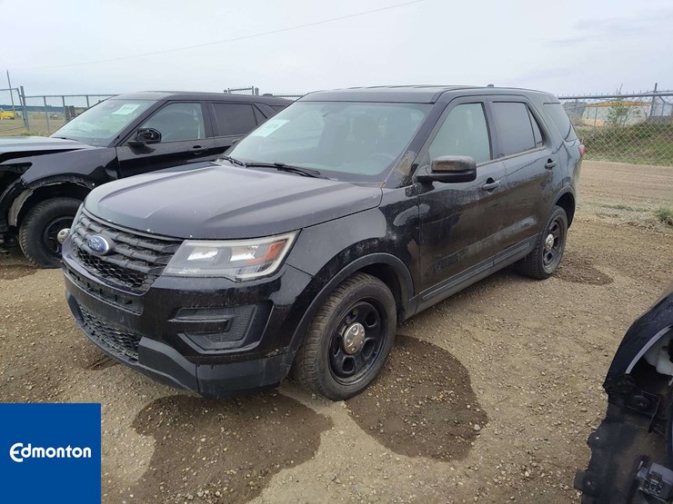 2019-ford-explorer-image-1