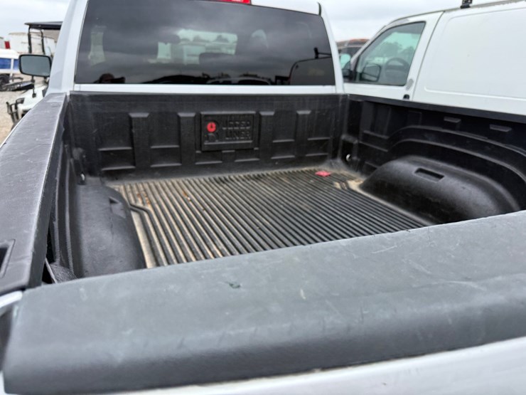 2013-dodge-ram-1500-image-9