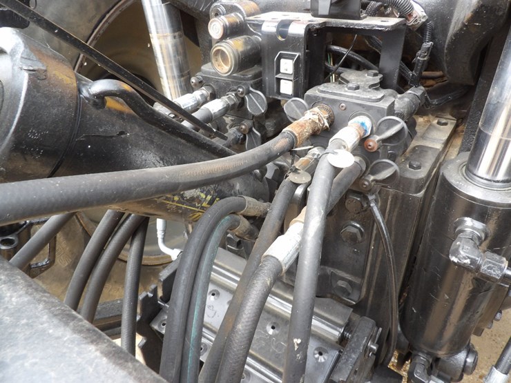 case-ih-mx270-image-7