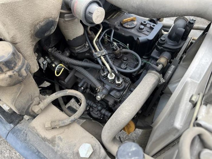 2000-john-deere-2500-image-8