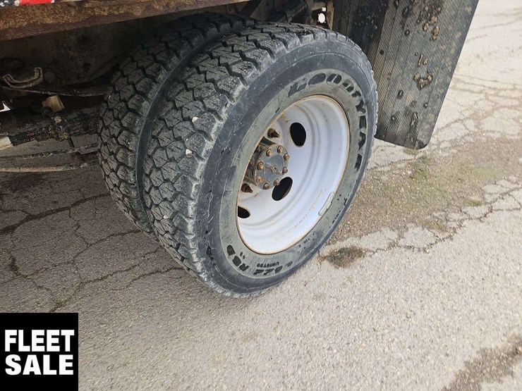 2017-ford-f550-image-12