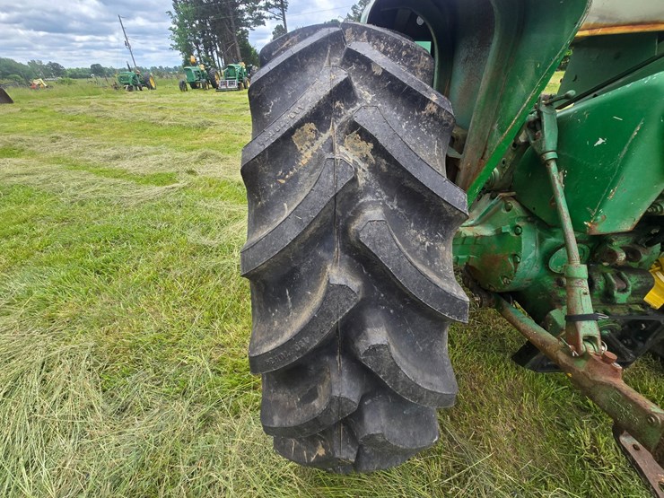 john-deere-4020-image-47