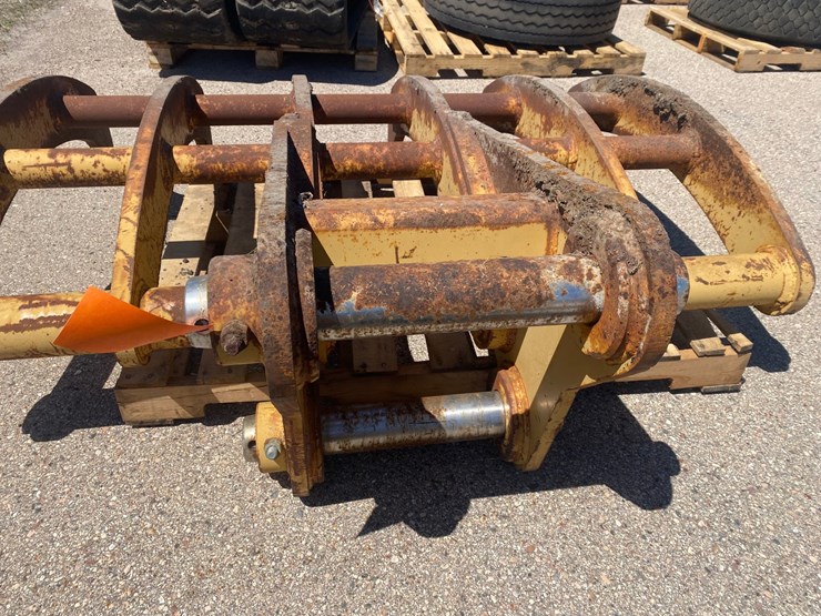 #8764-•-excavator-rock-rake-image-3