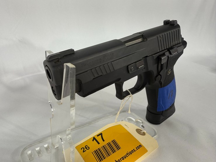 #17-•-sig-sauer-p226-9mm-pistol-uu768932-image-3