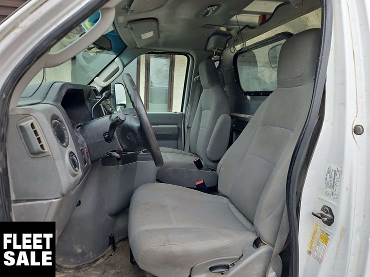 2011-ford-cargo-image-18
