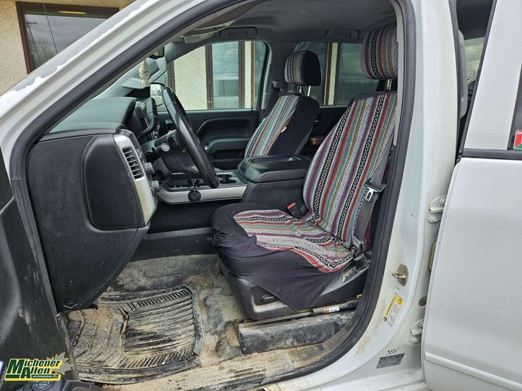 2015-chevrolet-silverado-1500-image-24