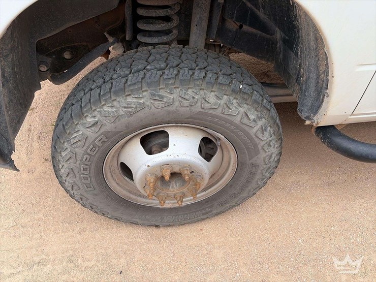 2018-dodge-3500-image-33