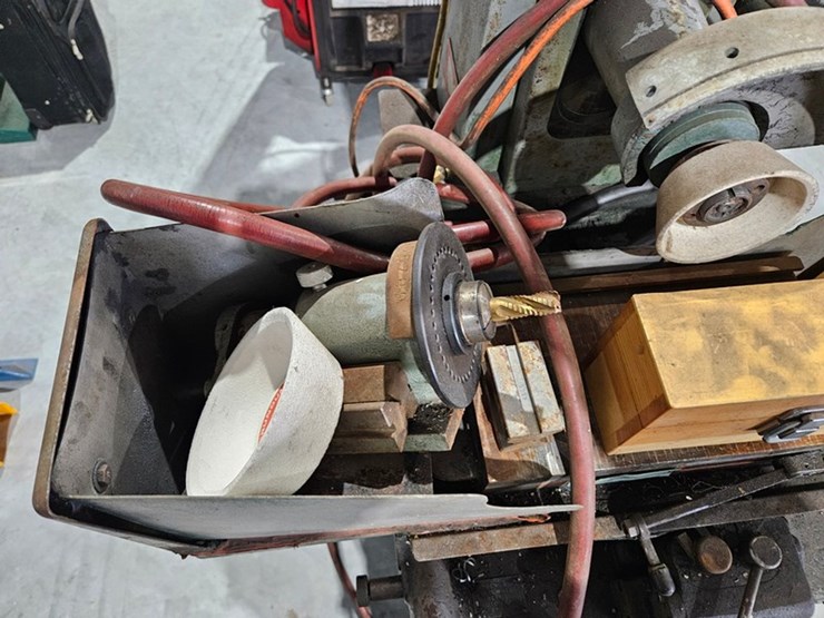 #6186-•-boyar-shultz-six-twelve-deluxe-surface-grinder-image-12