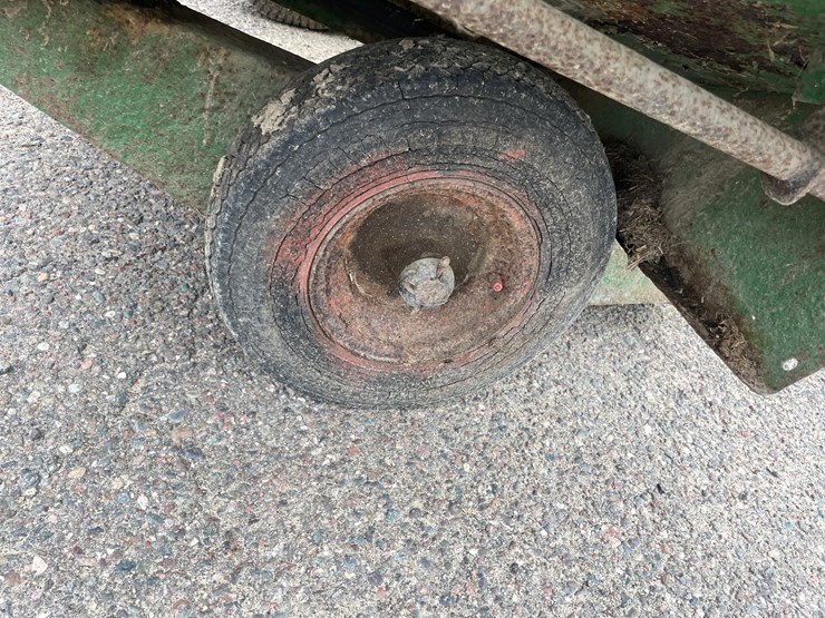 john-deere-65-image-12