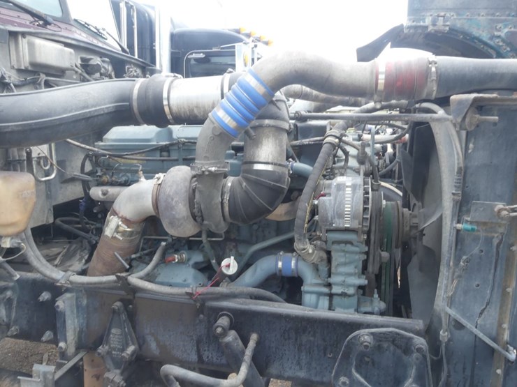 1994-peterbilt-379-image-12