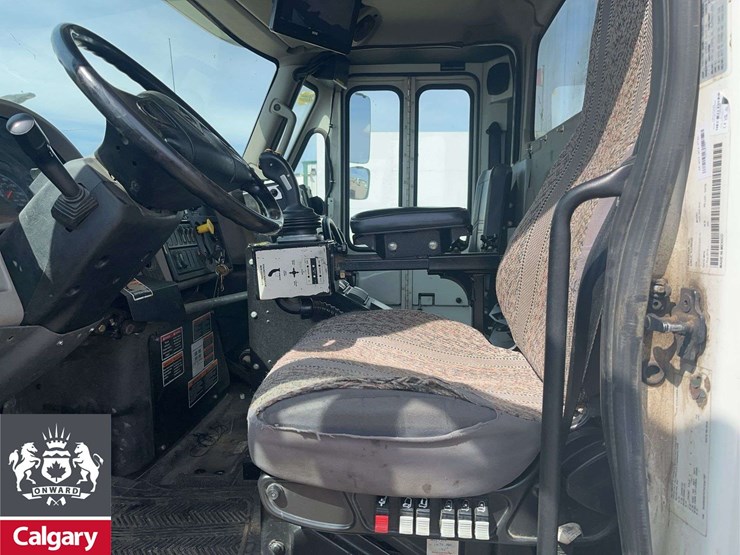 2017-international-workstar-7400-image-14
