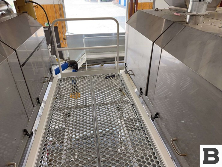 custom-hemp-screening-machine-image-37