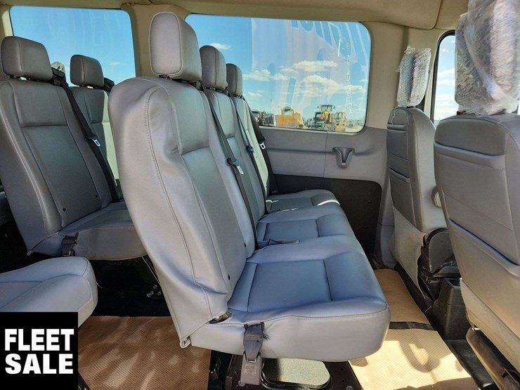 2019-ford-transit-image-23