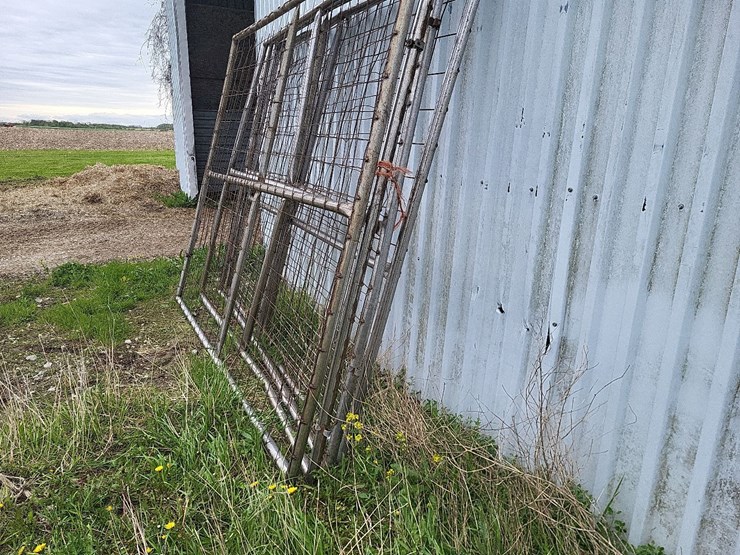 1500'-+/---of-deer/elk-fence-w/(4)-gates-image-15