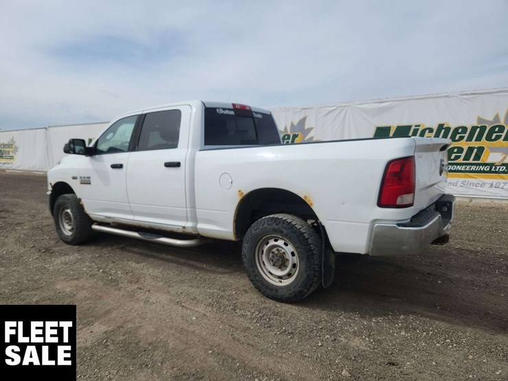 2013-dodge-2500-image-3