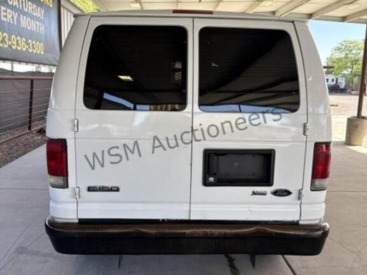 2009-ford-cargo-image-7