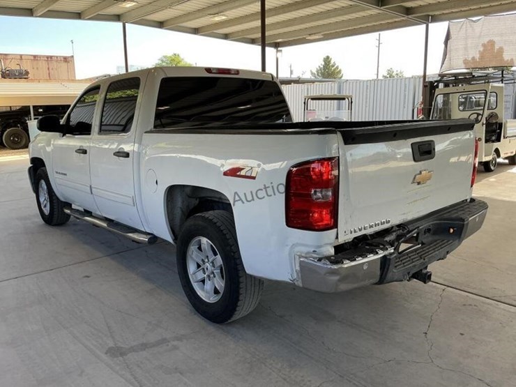 2011-chevrolet-silverado-1500-image-5