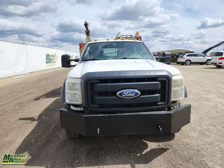 2011-ford-f550-image-27