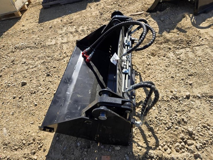 #685-•-new-sdlanch-mini-skid-steer-4-in-1-bucket-image-2