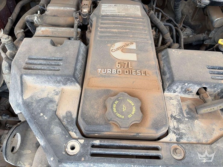 2018-dodge-3500-image-31