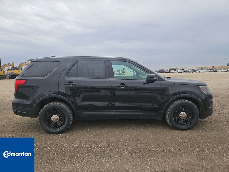 2019-ford-explorer-image-9