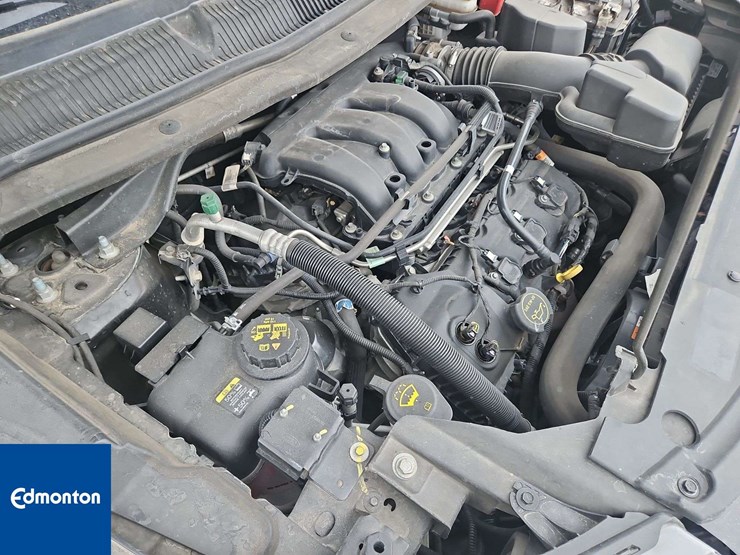 2018-ford-explorer-image-37