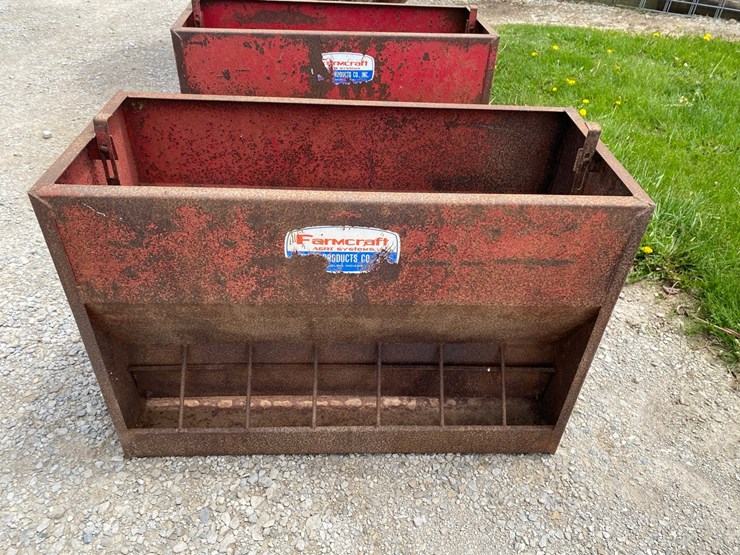 martin-small-pig-feeder-image-1