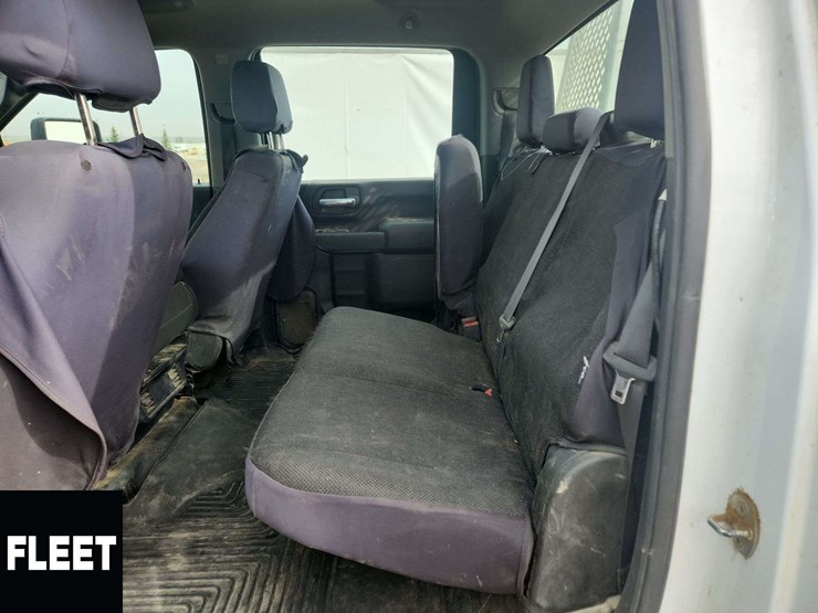 2020-chevrolet-silverado-2500hd-image-24