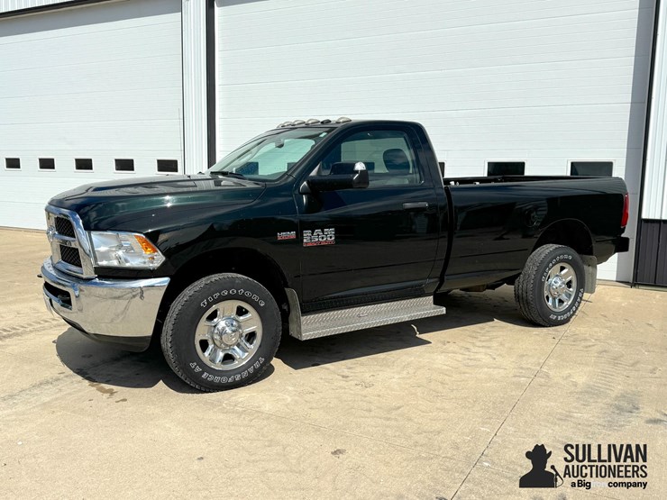 2016-ram-2500-hd-image-1