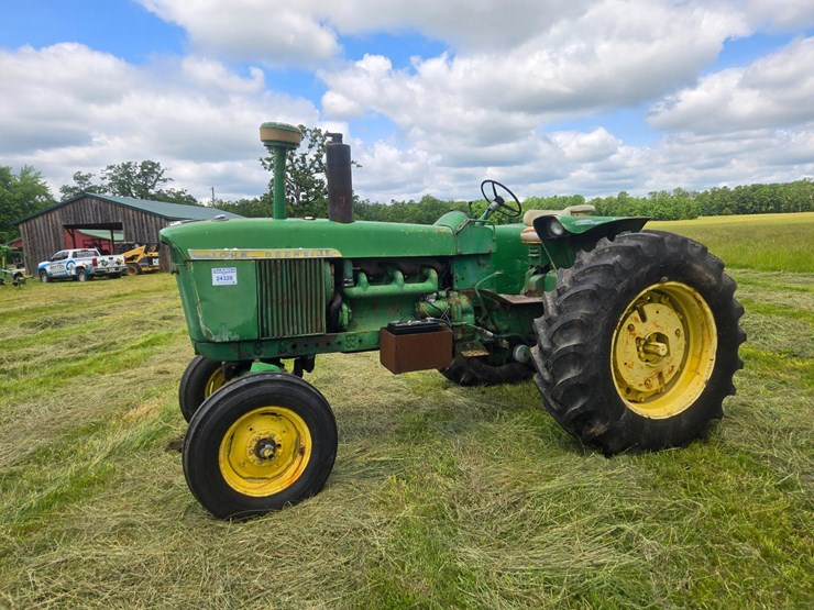 john-deere-4020-image-4