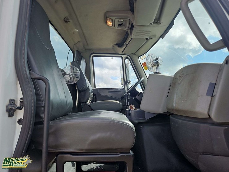 2012-international-transtar-8600-image-36
