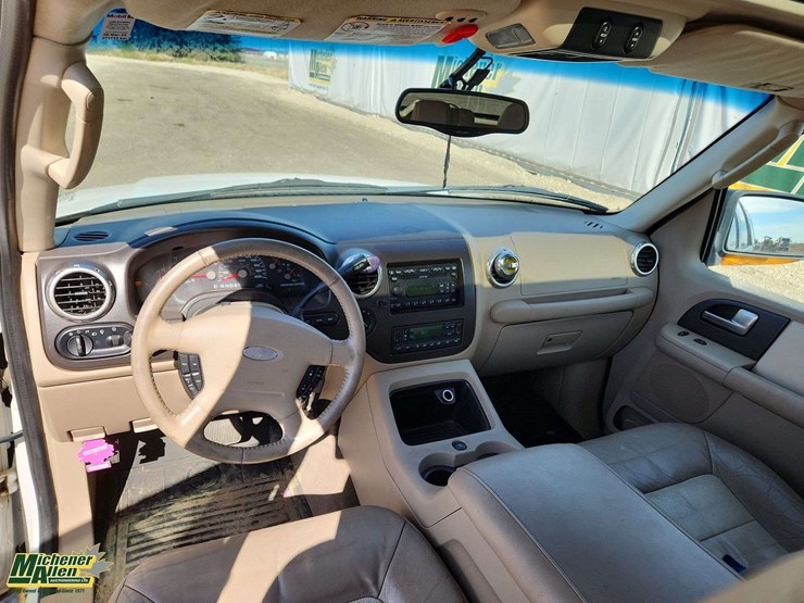 2004-ford-expedition-image-20