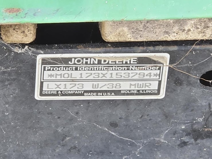 john-deere-lx173-image-5