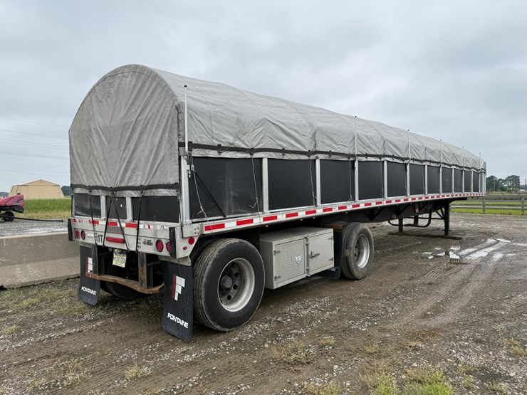 2016-fontaine-flat-bed-trailer-image-3