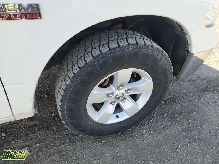 2014-dodge-1500-image-13