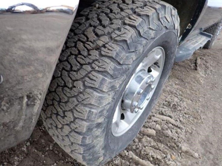 2011-ford-f350-xlt-image-32