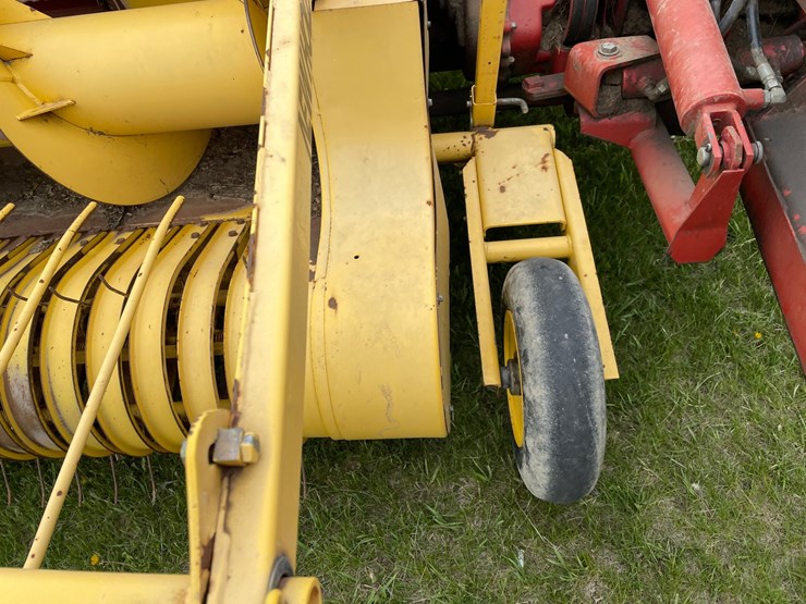 new-holland-790-image-19