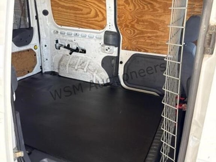 2012-ford-transit-connect-image-12