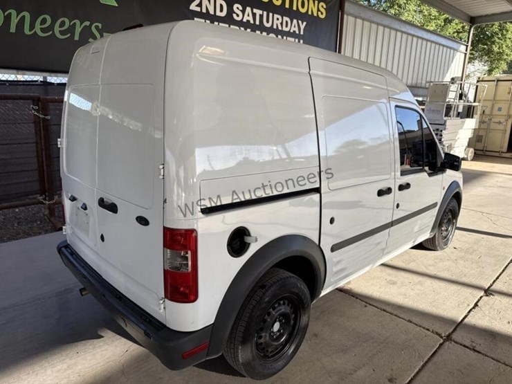 2011-ford-transit-connect-image-8