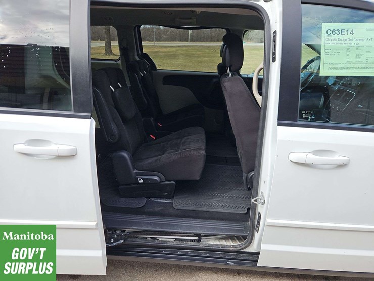 2014-dodge-grand-caravan-image-24
