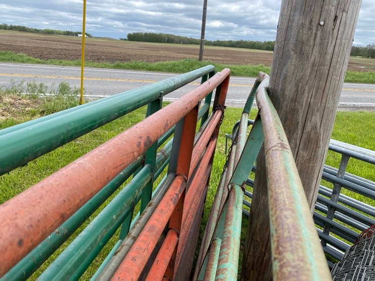 5--8'--pipe-hog-and-sheep-gates--2-are-new-image-4