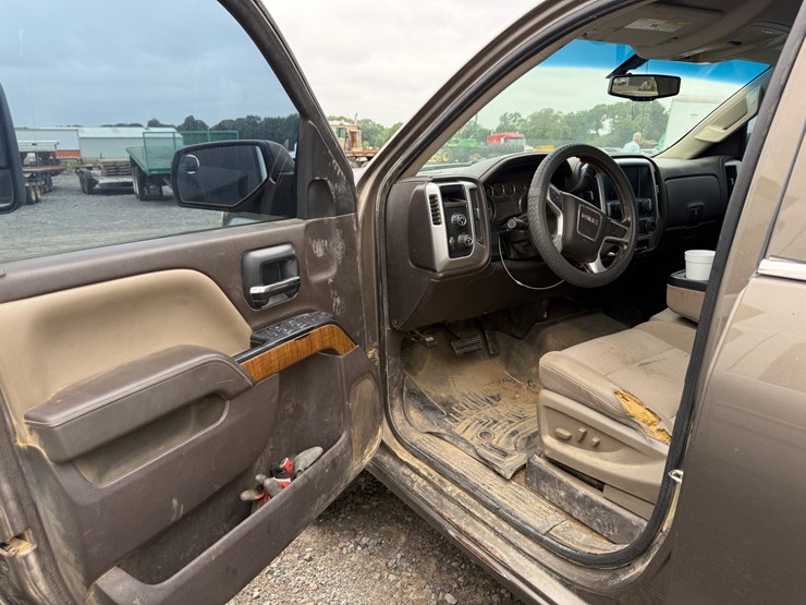 2015-gmc-1500-image-51