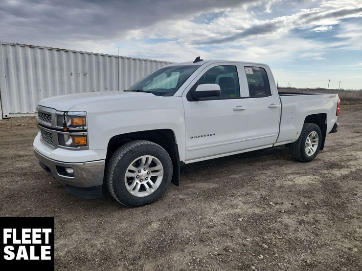 2015-chevrolet-silverado-1500-image-1