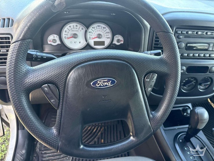 2007-ford-escape-image-13