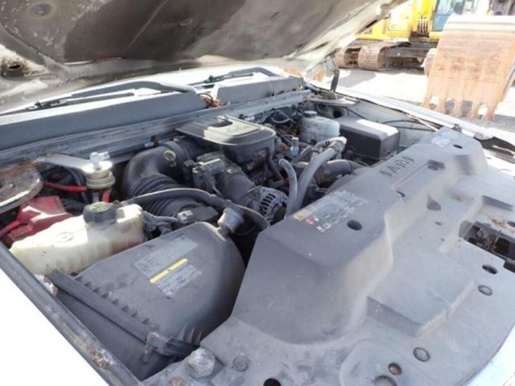 2014-chevrolet-silverado-3500hd-image-25